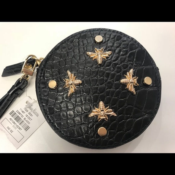 Bee charm embossed leather round wristlet - Picture 2 of 6